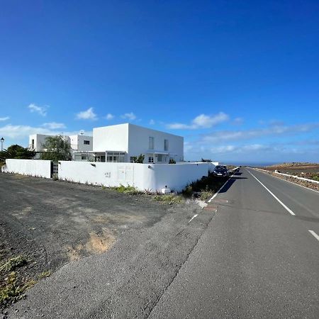 Azur Arts Lanzarote Lofts Apartment Tinajo Exterior photo